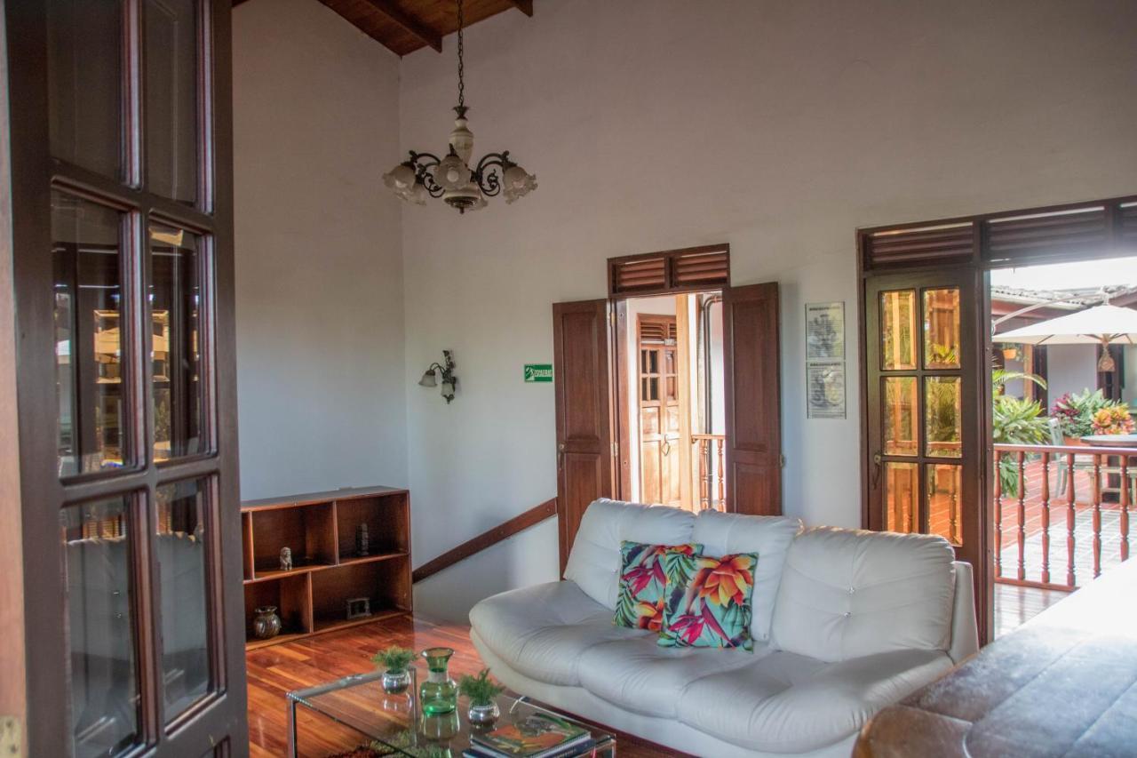 Hotel Colonial Andino - Parque Principal De Pitalito Kültér fotó